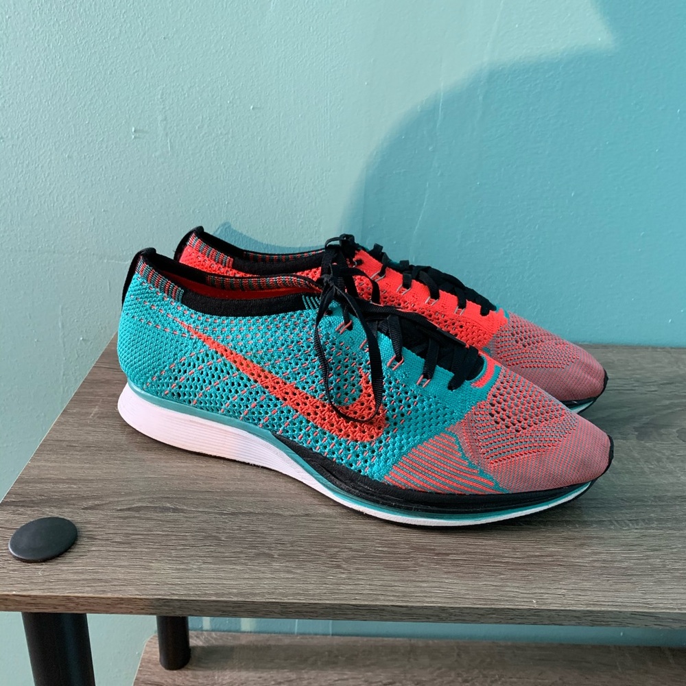 Nike Flyknit racer